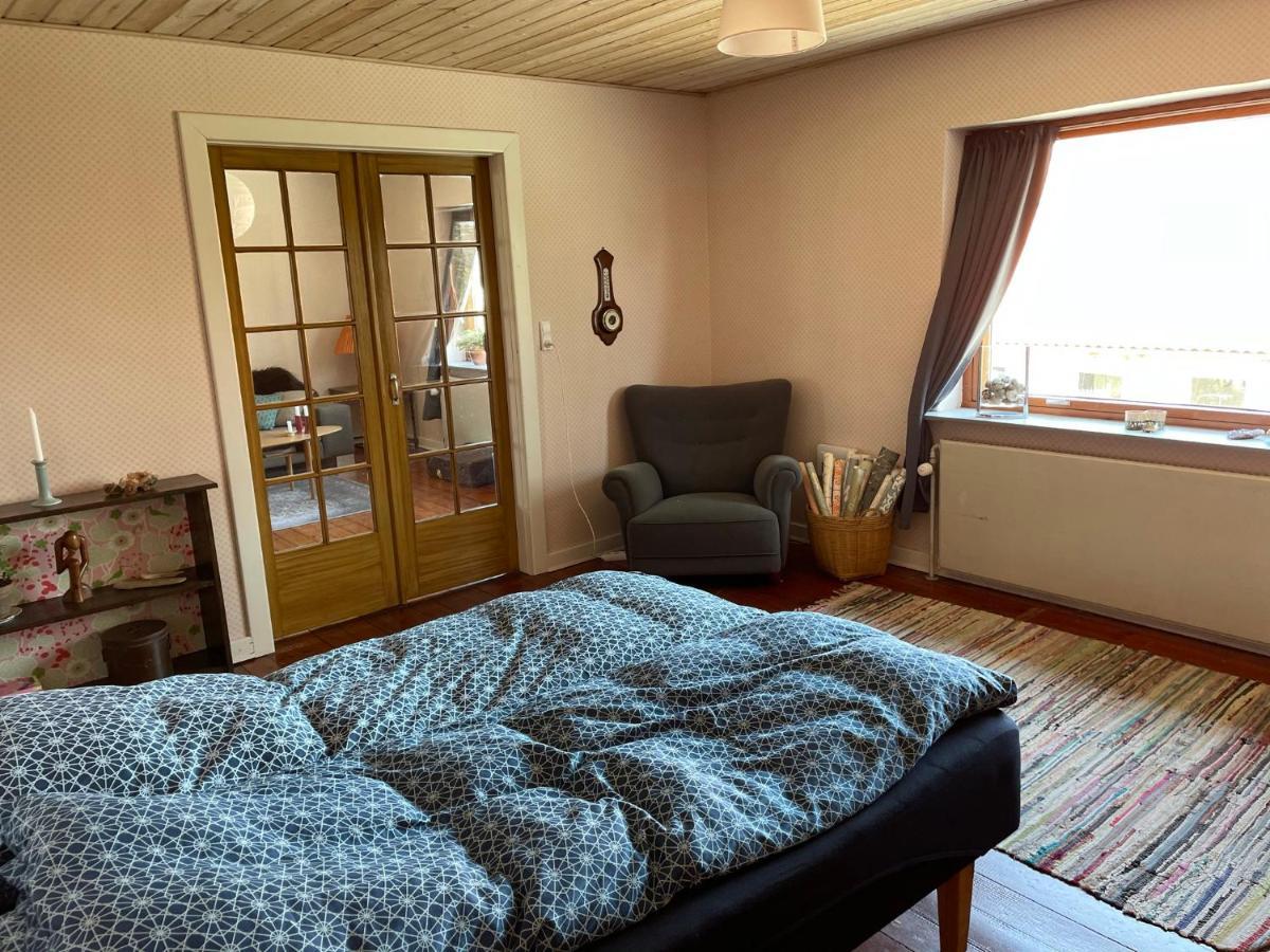 Retro Bolig - Fyldt Med Hygge! Ingen Luksus Apartment Kolind Exterior photo