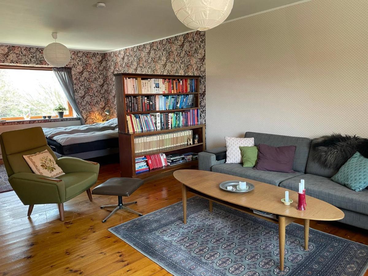 Retro Bolig - Fyldt Med Hygge! Ingen Luksus Apartment Kolind Exterior photo