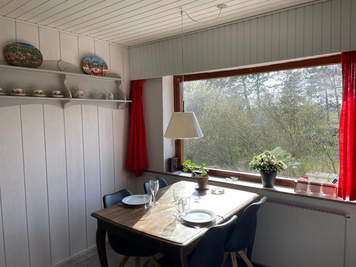 Retro Bolig - Fyldt Med Hygge! Ingen Luksus Apartment Kolind Exterior photo